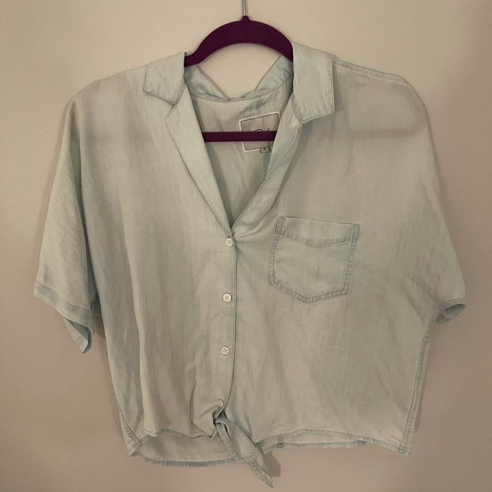RAILS LIGHT DENIM BUTTON-UP🤩💙